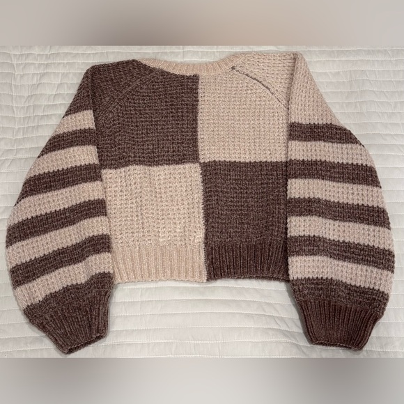 Altar’d State Colorblock Knit Cropped Sweater Cream and Brown Size XS - Picture 7 of 7